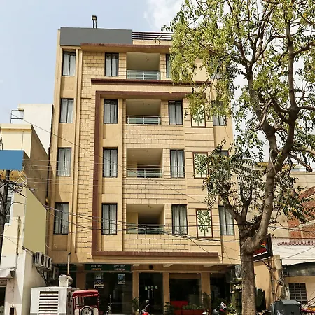 Oyo 3457 Hotel Sky Heights